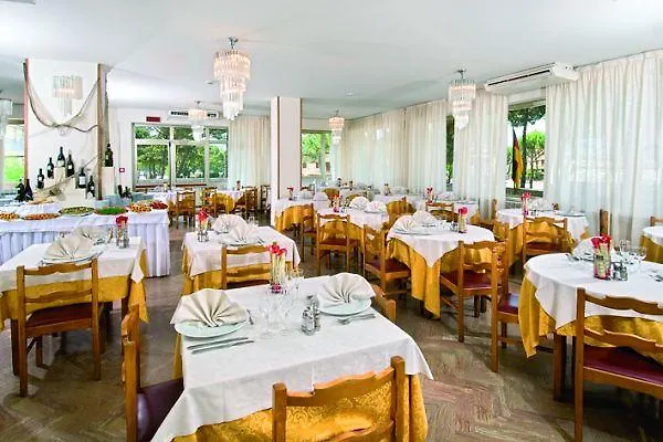 Hotel Tiffany'S Milano Marittima 3*,