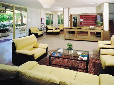 Hotel Tiffany'S Milano Marittima 3*,